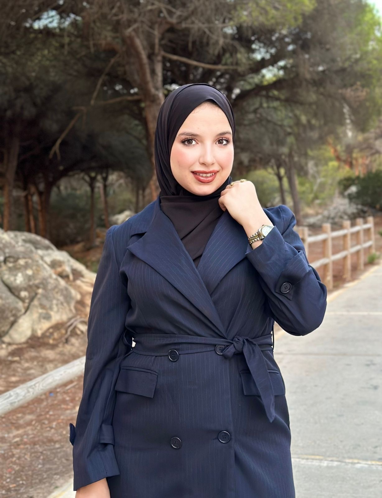 9840aeef-7ebc-4d6f-9a8b-2cae66bdb0b3 Cardigan BLEU MARINE – Image 1