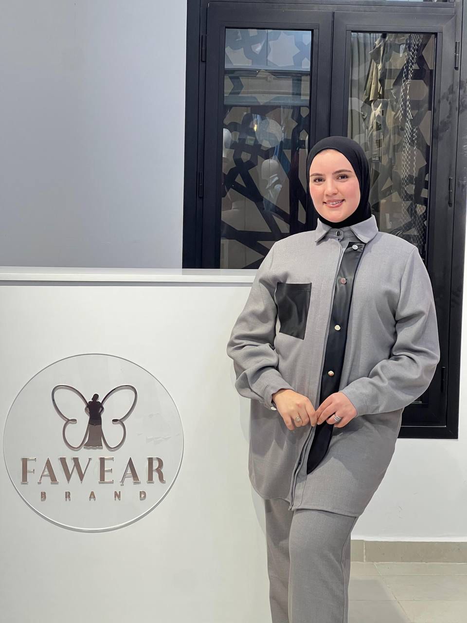 WhatsApp Image 2025-11-07 at 19.42.58 ENSEMBLE GRIS – Image 1